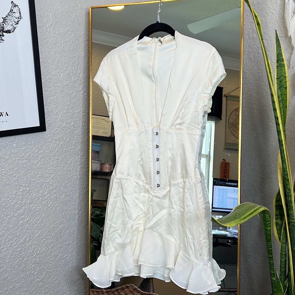 HOUSE OF CB 'Tiana' Ivory Ruffle Corset Dress NWOT - Picture 9 of 11